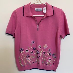 Pink Short Sleeve Sweater w/ Flowers PS